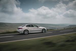 Alfa Romeo Giulia Sprint 2020 года  (UK)